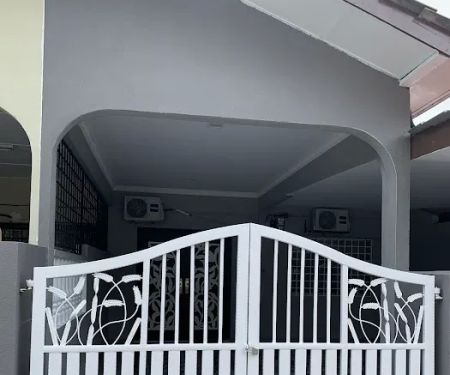 Wan Homestay (Muslim only)