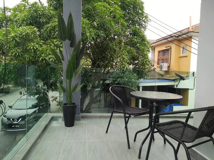 Country Home, Green Valley Park Picture 3