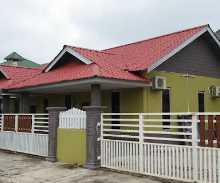 AN NURR HOMESTAY