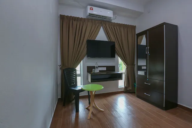 OYO 89859 Pp Traveller's Hotel Picture 7