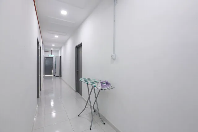 OYO 89859 Pp Traveller's Hotel Picture 8