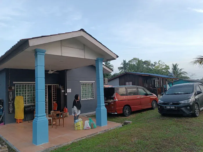 Surie Homestay Lanchang Picture 1