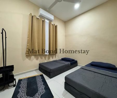 Mat Bond Homestay