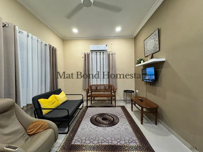 Mat Bond Homestay Picture 6