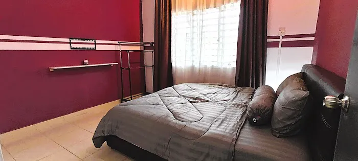 Cozy Rizqy Homestay. LUAS & SELESA. 3R2B + Aircond. Max 6-8 pax. Picture 2