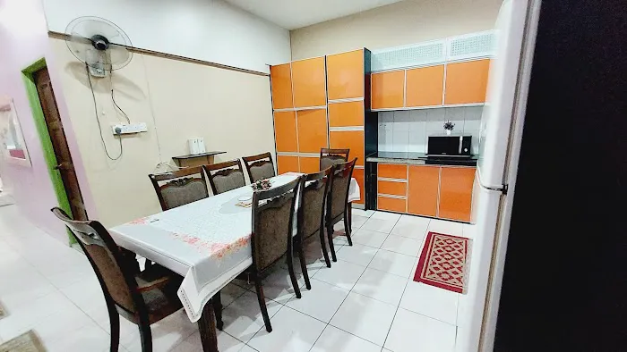 SALSABILA'S HOMESTAY Picture 5
