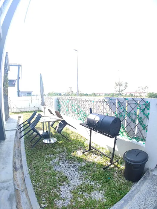 Prima Guest House - Puncak Alam Homestay with Private Pool (Muslim Only) Picture 10
