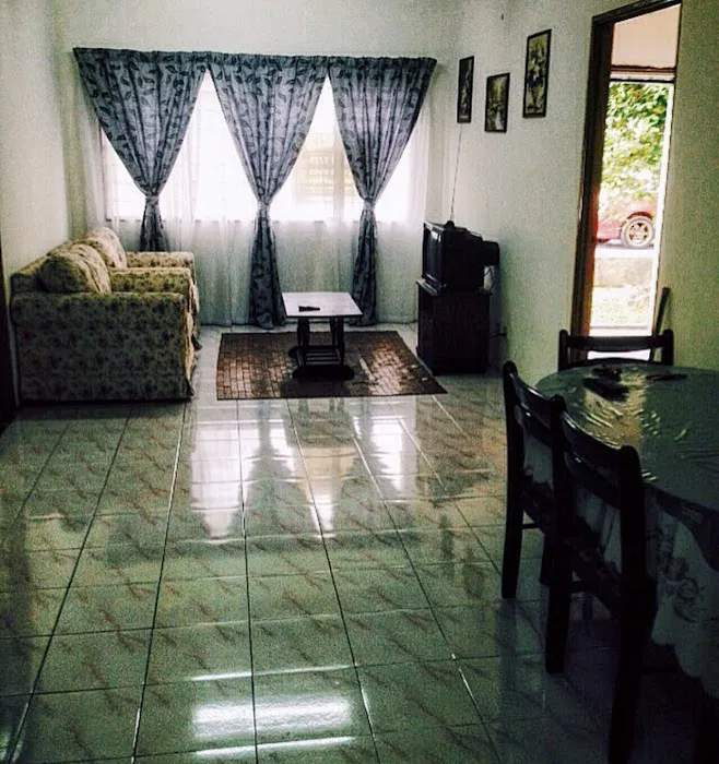 Homestay Cikgu Shari Puncak Alam Picture 1