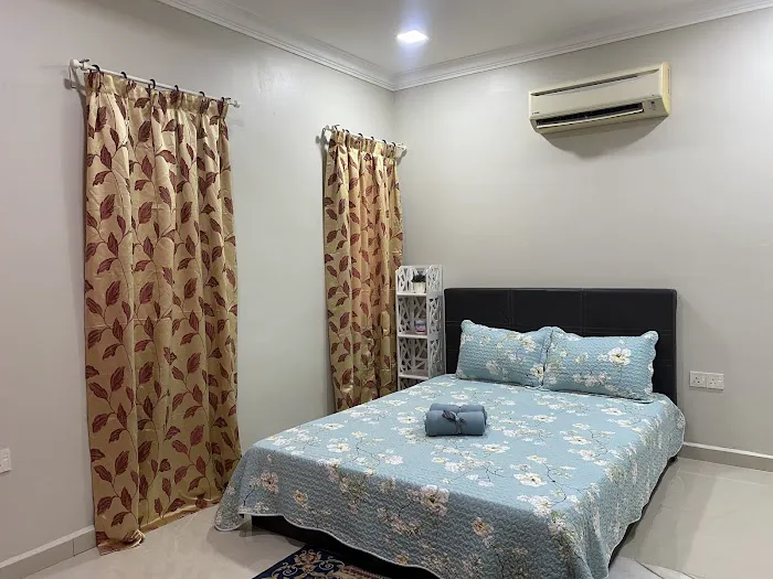 AinAzali Homestay @ Puncak Alam Picture 9