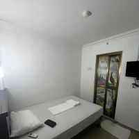 Super OYO 90562 J Hotel PJ ico