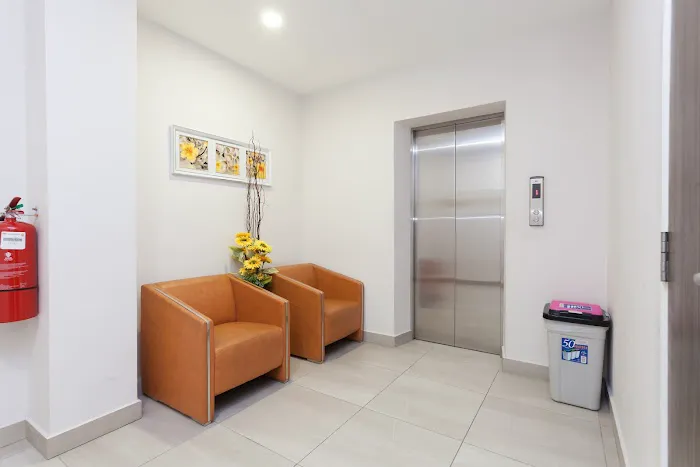 ZEN Rooms Jalan Barat Picture 7