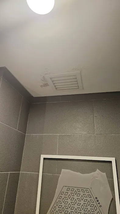 Pureloft at Sky Suites Picture 2
