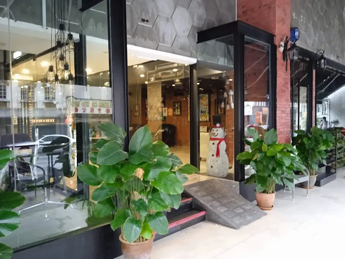 The Schuhe Kuala Lumpur Picture 3