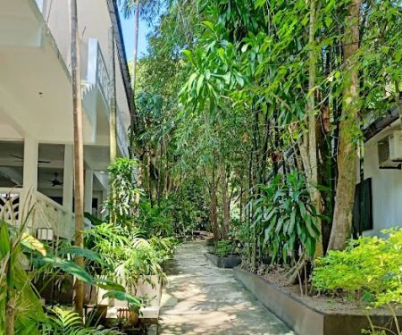 Perhentian Tropicana Inn Long Beach