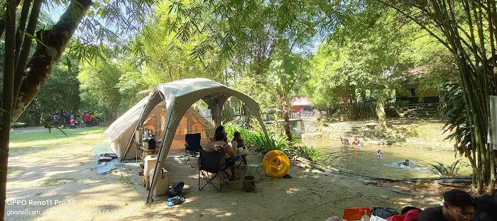 Sungai Lopo Village Picture 1