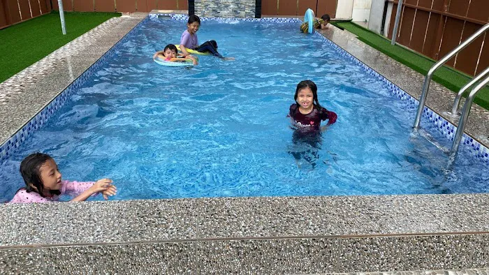 SHADZA HOMESTAY Private Pool Picture 1