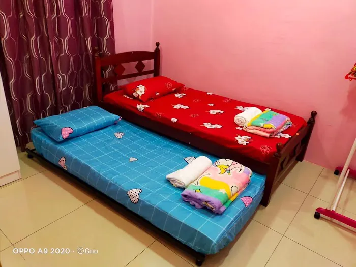 BAHAU ANNUR HOMESTAY ( Tmn kasih Putera ) Picture 5