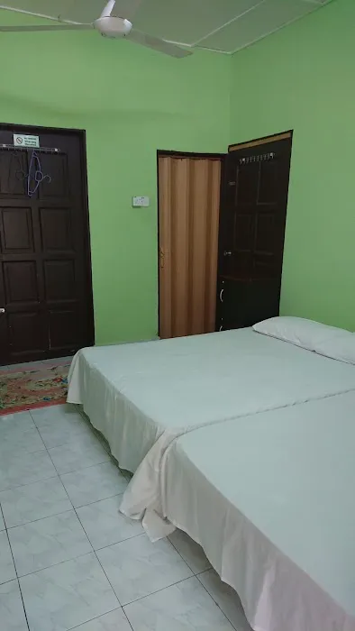 Pondok Ailan Chalet Raub Picture 3