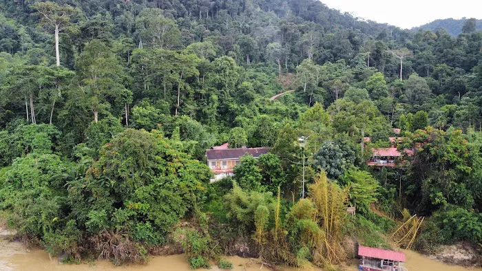 Mat Leon Village Picture 3