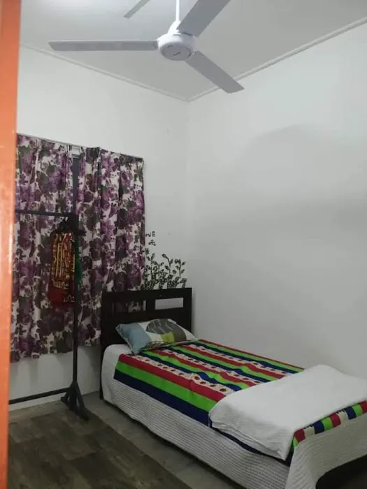 Azrai Home stay Picture 5