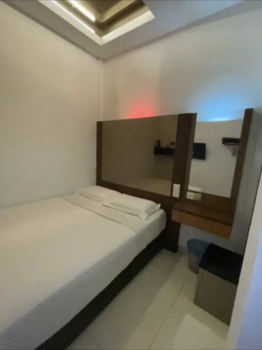 Dream hotel Picture 2