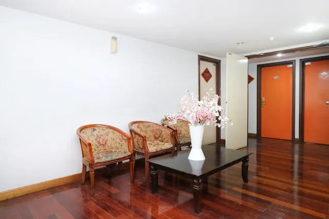 Super OYO 546 Grand City Hotel Picture 6