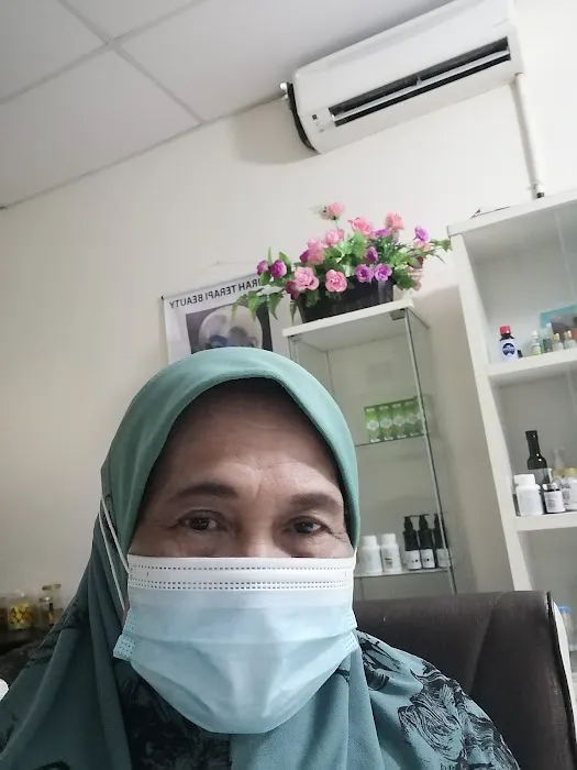 Insyirah Therapy N Beauty Picture 1