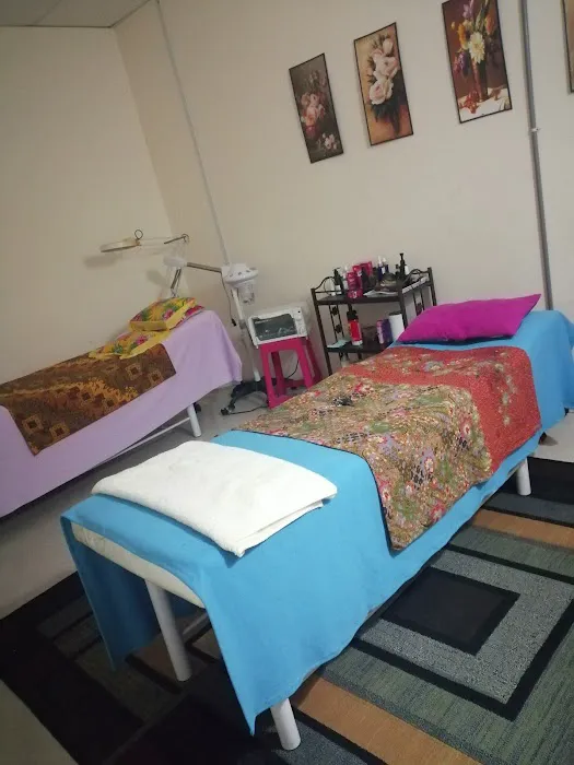 Insyirah Therapy N Beauty Picture 3