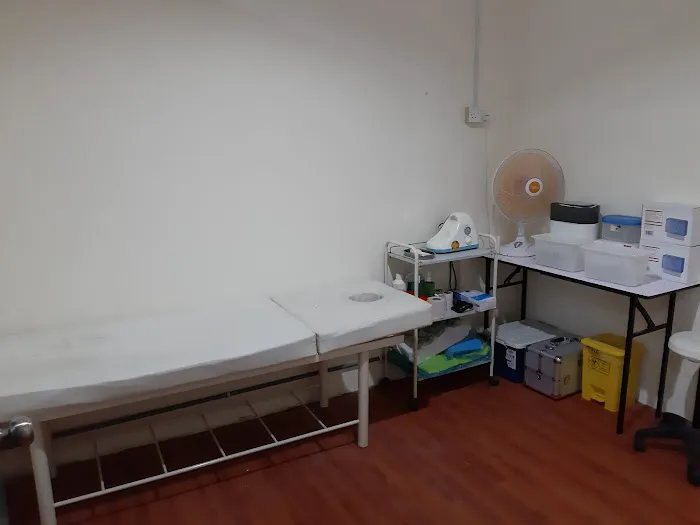 Bekam Puncak Alam Picture 5