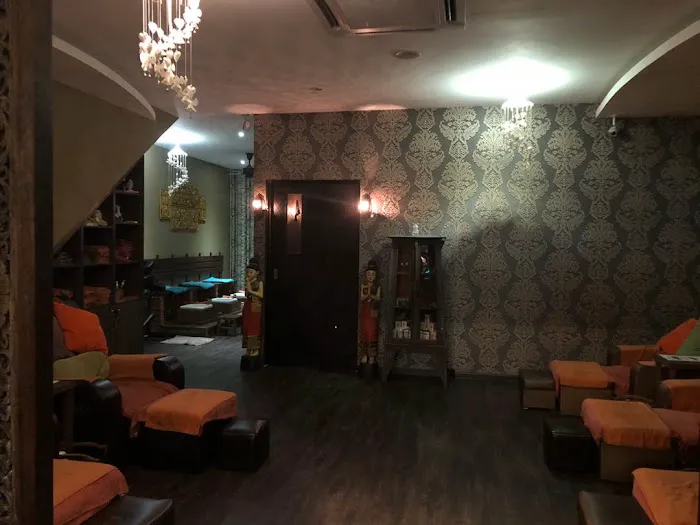 De Klair Thai Massage & Reflexology Picture 7
