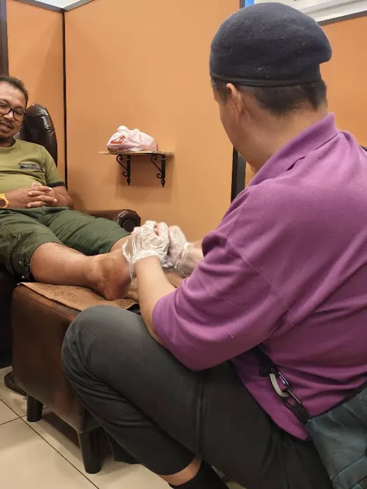 Urut Kota Bharu (Massage and Reflexology Kota Bharu) Picture 1