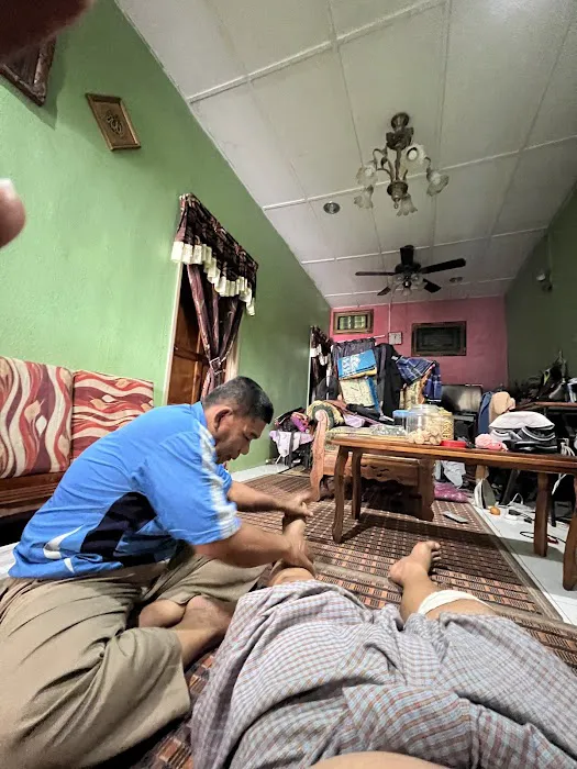 Urut Tradisional dan Terseliuh Wak Samsuri Picture 1
