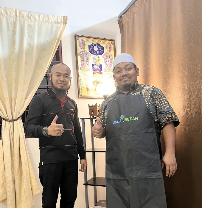 Pusat Terapi Bekam Al Iqrami (House calls only Picture 3