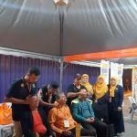 Hj Borhan - Urut Tradisional Melayu (Whatsapp, JANGAN CALL!)