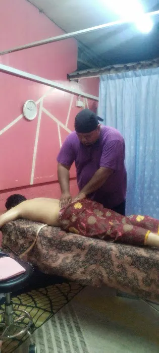 UDA Tukang Urut Gombak Picture 3