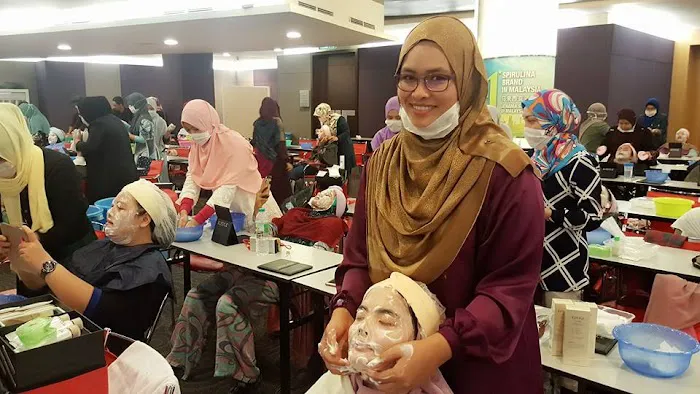 Servis Facial Mobile Spa & Beauty Trainer Picture 4