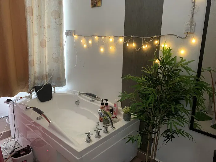 MOMEN Beauty Spa Picture 4