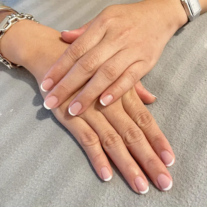 MYRABEAUTYCARE Picture 6