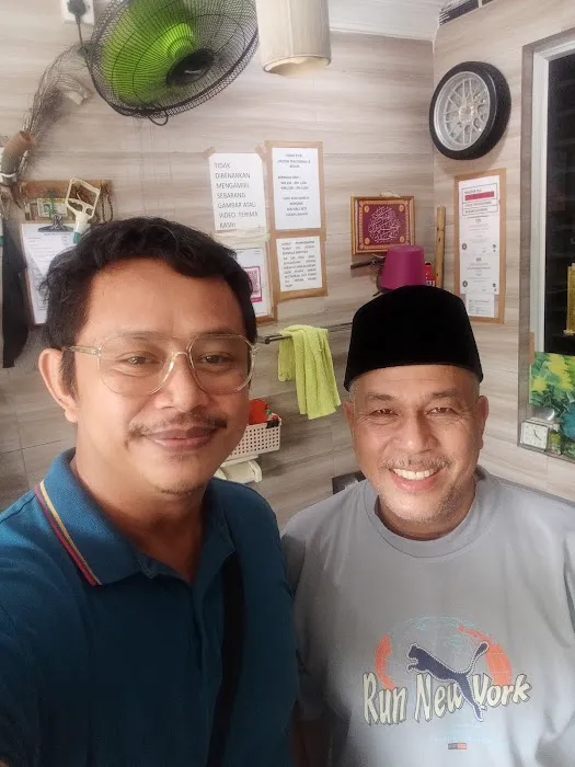 Terapi Zul B (Urutan Tradisional & Bekam) Picture 2
