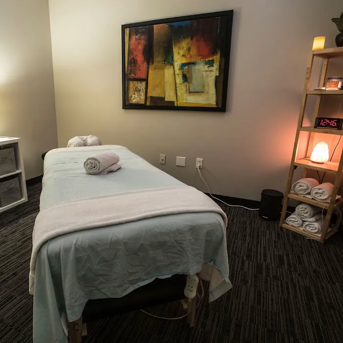 KL(Sentul) men massage & Spa Picture 2