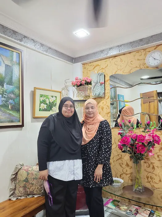 Urutan Tradisional Perbidanan Melayu (TheVinsha) Picture 6