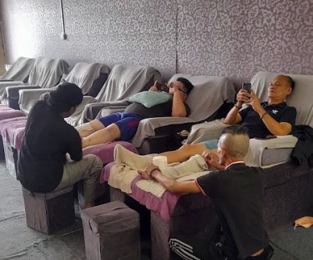 Bao Jian Wu Aromatherapy & Reflexology