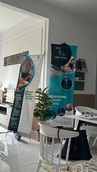 NeuroSPINE THERAPY STUDIO Picture 8