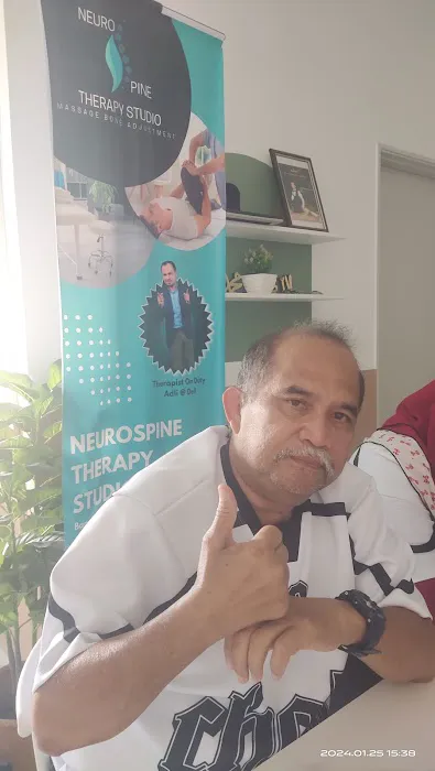 NeuroSPINE THERAPY STUDIO Picture 10