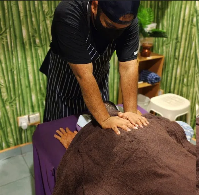 Pusat Urut Terapi Oku Shah Alam Dan Sport Massage(Done by Oku) Picture 5