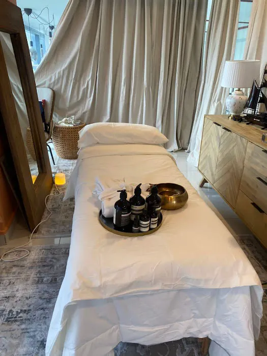 HANAN THERAPY Picture 2