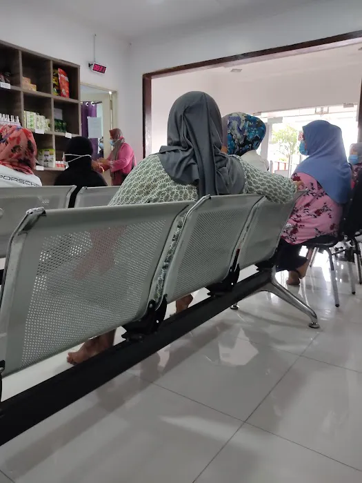 Pusat Urut Dan Rawat Daud Sirat Picture 2