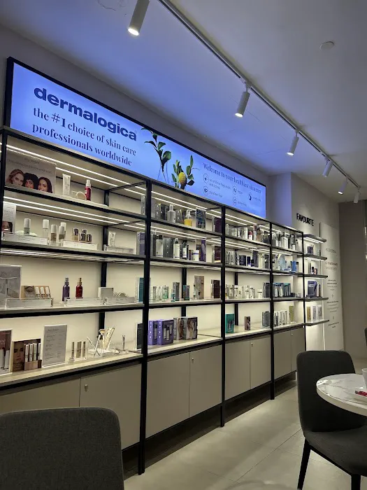 AsterSpring Mid Valley Megamall Picture 4