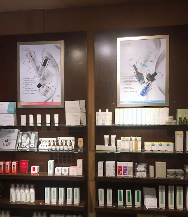 VOGUE BEAUTY CENTRE Picture 1