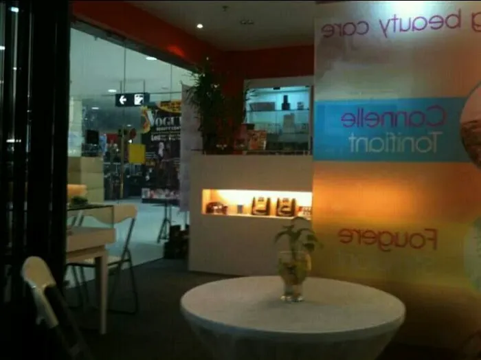 VOGUE BEAUTY CENTRE Picture 7